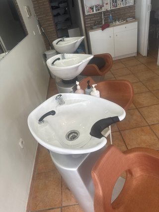 3 Lava Cabezas Peluquería