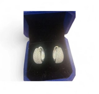 Orecchini a cerchio in zirconia