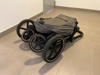 Silla de paseo Cybex Priam gris