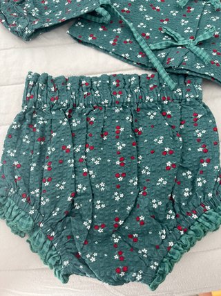 Conjunto bebé con capota floral Gocco