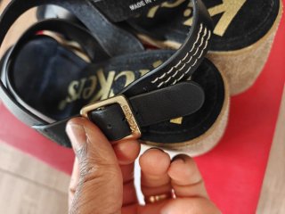 Sandalias Kickers Mujer Negras