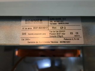 Cocina de gas Rommer. Casi nueva