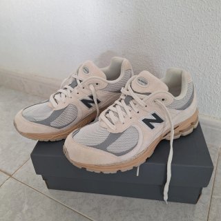 New Balance U2002RJ Beige/Gris
