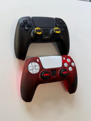 Consola PS5 con 2 mandos y juegos