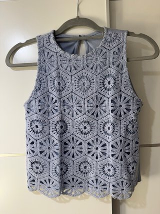 Camiseta de crochet azul mujer