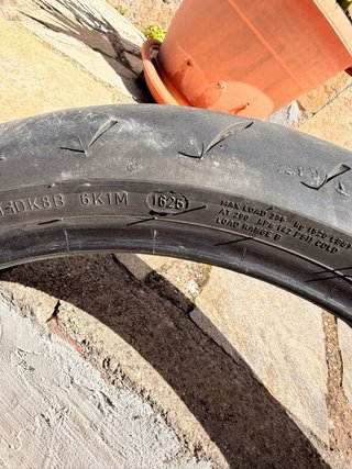 Dunlop GP Racer D212 SC2 Neumático