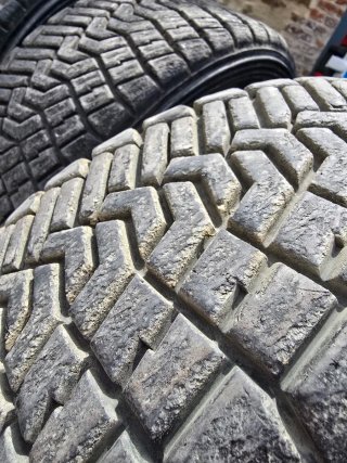 Ruedas pirelli tierra 15