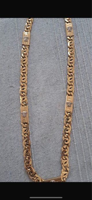 Collar exclusivo versace