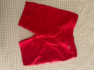 Pantalón corto trekking rojo. T38