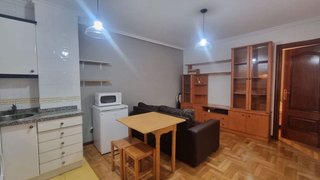 Piso en alquiler en Zona Teatro Campoamor en Oviedo