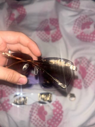 Gafas de sol y sello