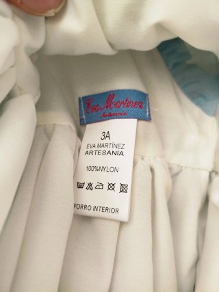 Vestido de ceremonia azul y blanco