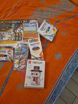 Set Bambini Gioco da Tavolo e Materiale Artistico