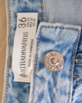 Shorts vaqueros Stradivarius rotos Talla S