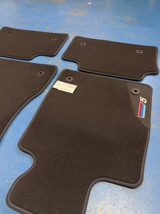 Alfombrillas a estrenar BMW S5 G61 Touring (2024)