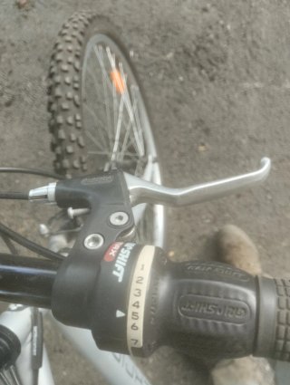 Dos bicicletas MTB