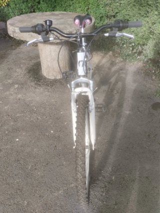 Dos bicicletas MTB