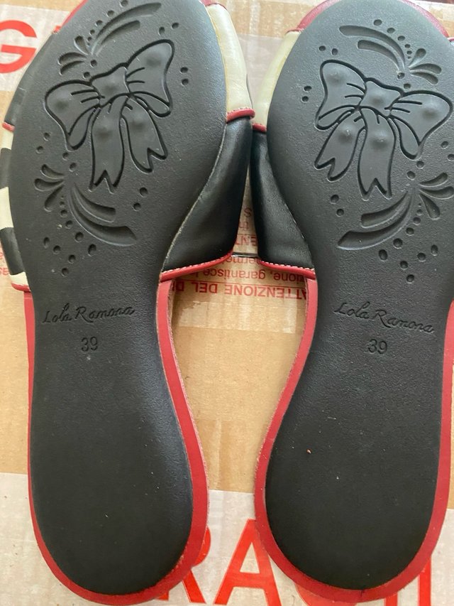 Sandali nuovi neri taglia 39 e 40 di Ted Baker London