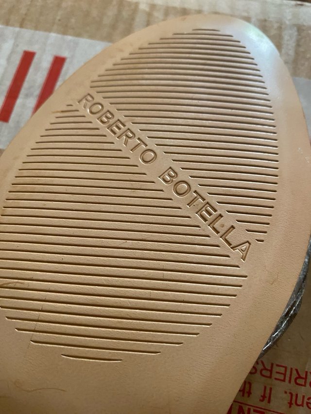 Sandali nuovi neri taglia 39 e 40 di Ted Baker London