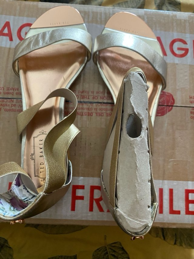 Sandali nuovi neri taglia 39 e 40 di Ted Baker London
