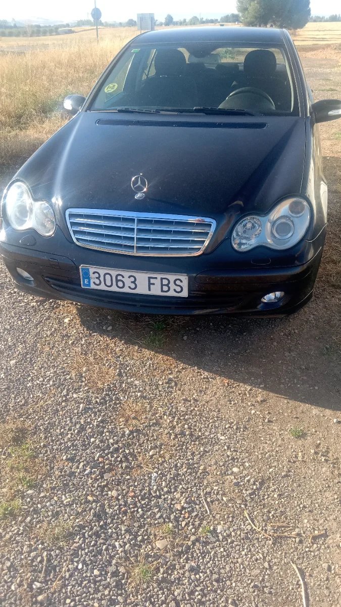Mercedes-Benz Clase C 2006 - foto 1
