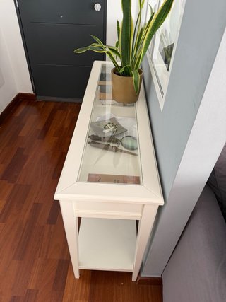 Mesa recibidor Ikea cristal y madera