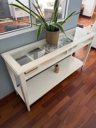 Mesa recibidor Ikea cristal y madera
