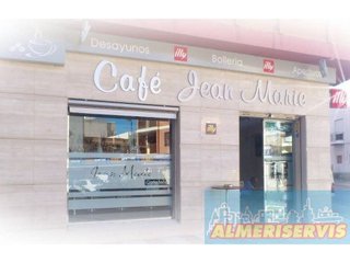 Local comercial en venta en Adra