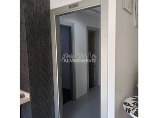 Local comercial en venta en Adra