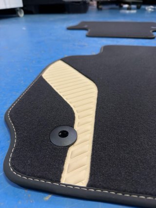 Alfombrillas a estrenar Volvo S80 (06-16).