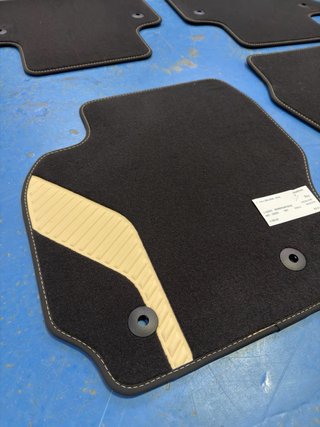 Alfombrillas a estrenar Volvo S80 (06-16).