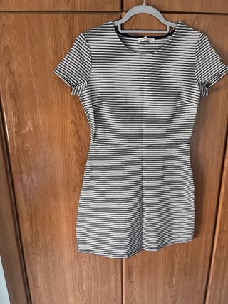 Vestido Bershka rayas blanco y negro