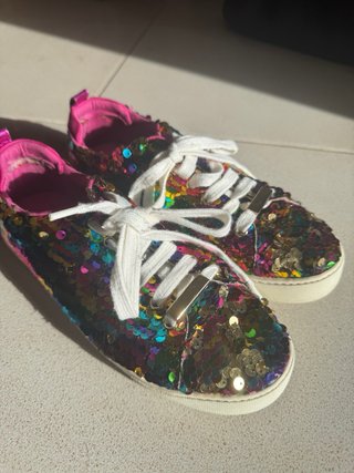 Zapatillas brillantes multicolor y rosa