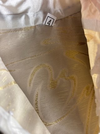Traje tradicional dorado y negro TALLA 4