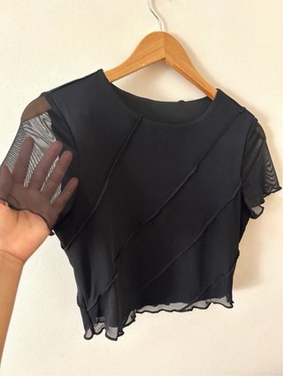 Top de malla negro