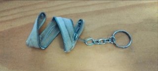 Mini monedero llavero cremallera hecho a mano