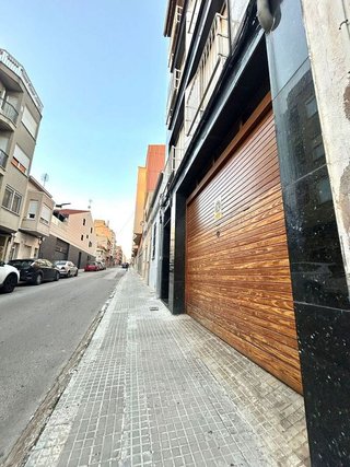 Garaje en venta en Ca n'Aurell en Terrassa