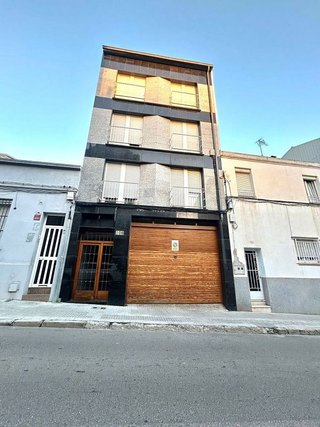 Garaje en venta en Ca n'Aurell en Terrassa