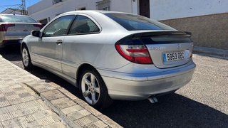 Mercedes-Benz Clase C 2004
