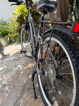 Pareja Bicicletas Montaña Boomerang