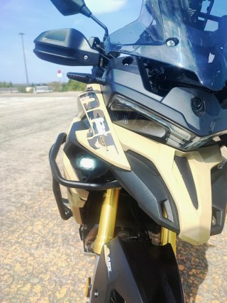 Voge 650 DSX Arena - Moto Aventura