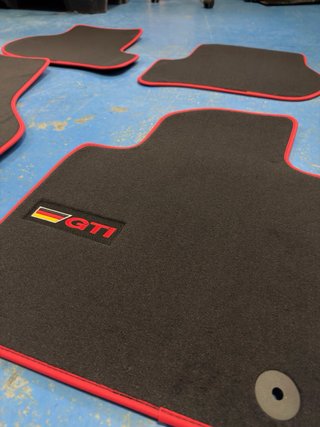 Alfombrillas a estrenar Golf 6 Cabrio (11-16) GTI