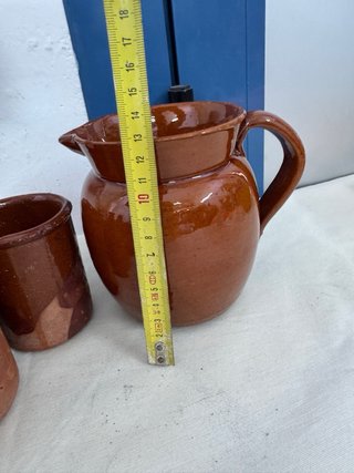 Juego de jarra de vino con vasos de varro vintage
