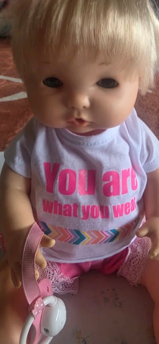 Muñeca Nenuco con chupete y ropa