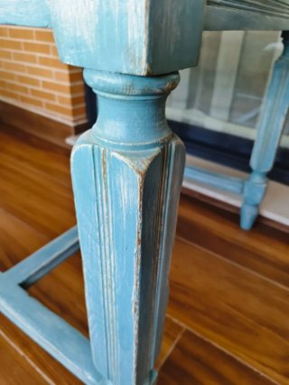 Mesa de madera antigua