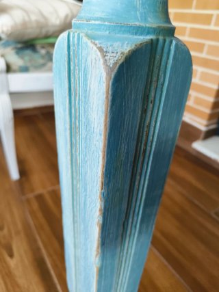 Mesa de madera antigua