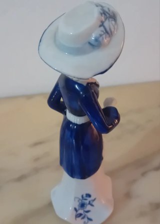 Statuetta Porcellana Capodimonte-Anni '70-perfetta