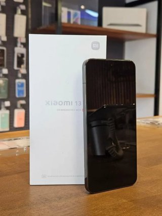 XIAOMI 13 256GB NERO 8GB / 256GB NERO