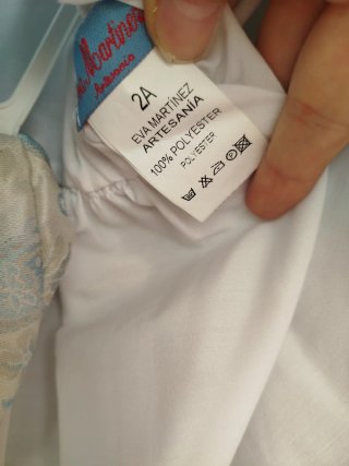 Vestido de niña con flores