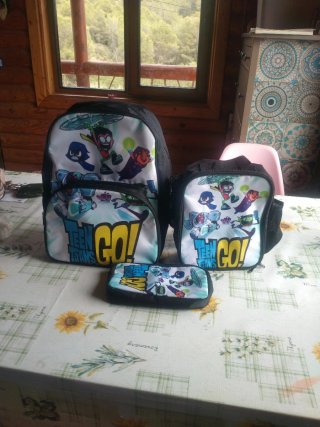 Mochila, estuche y bandolera nevera Teen Titans Go